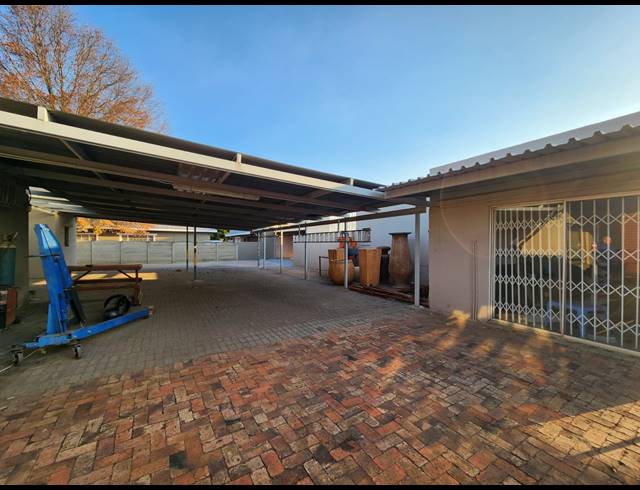 1,229M² OFFICE SOLD IN THREE RIVERS